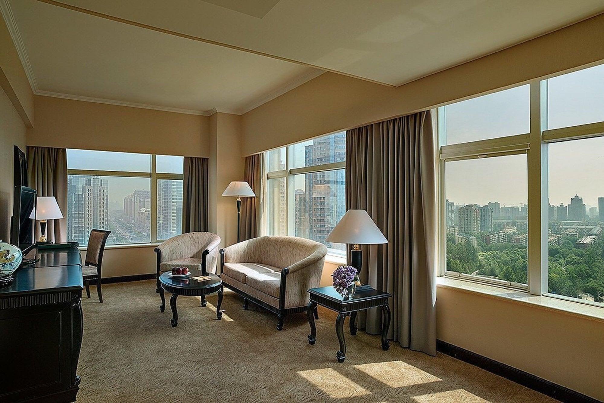 Celebrity International Grand Khách sạn