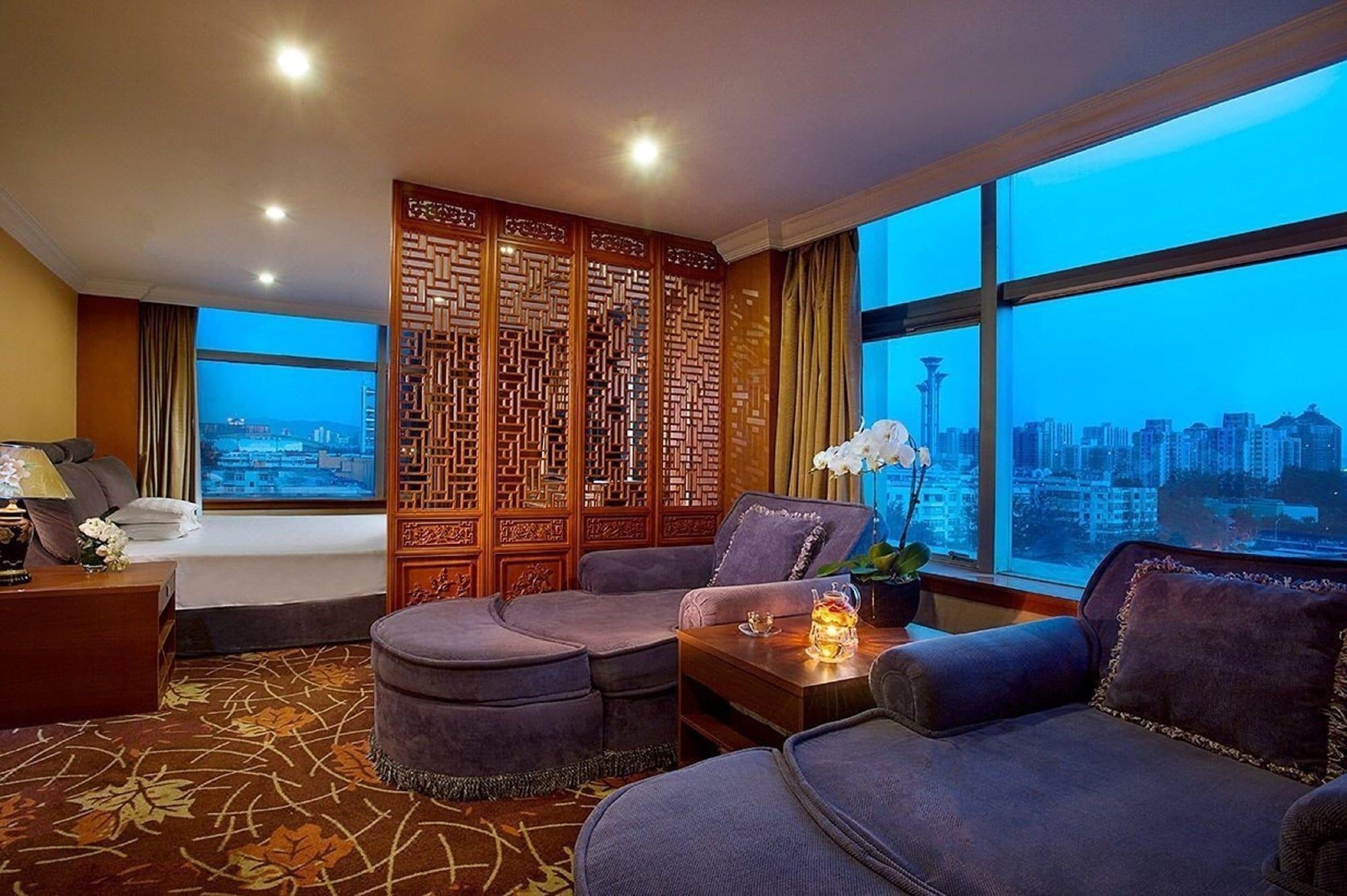 Hotel Celebrity International Grand 5*