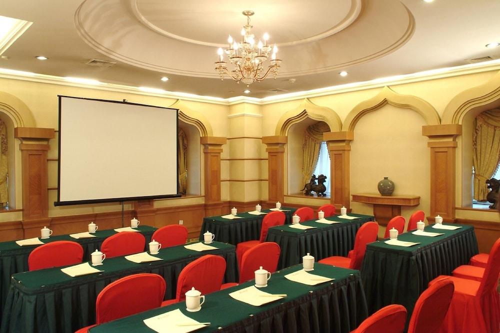 Celebrity International Grand