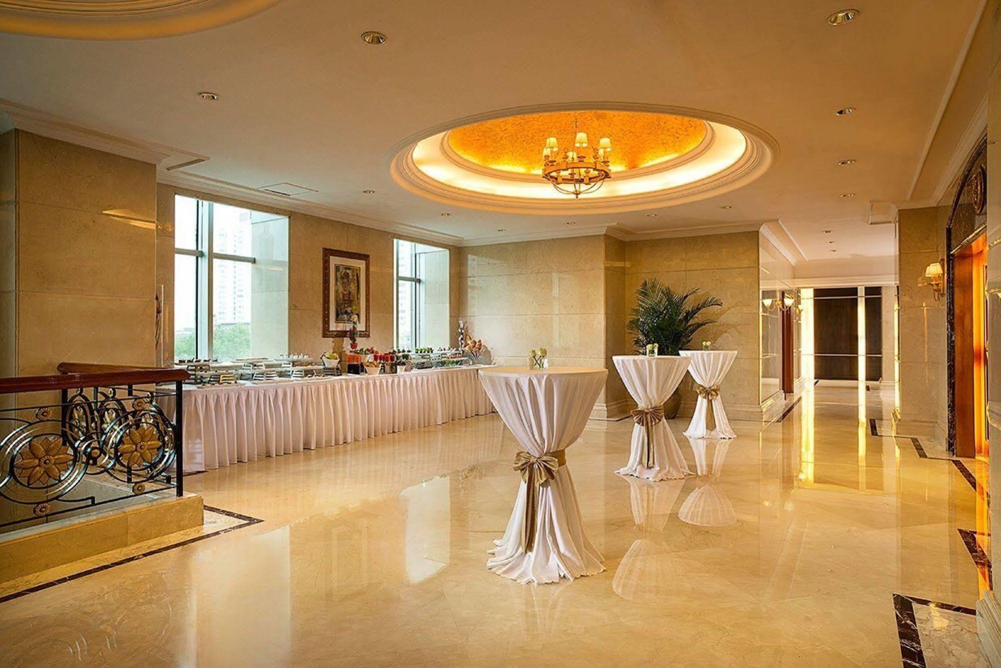 Hotel Celebrity International Grand Peking